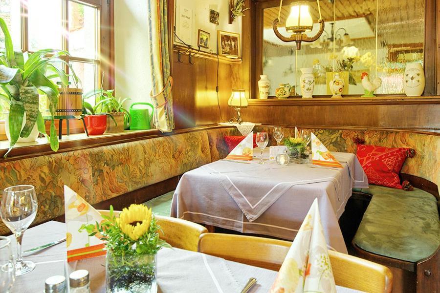 Gasthaus Baeren Niederrotweil Ngoại thất bức ảnh